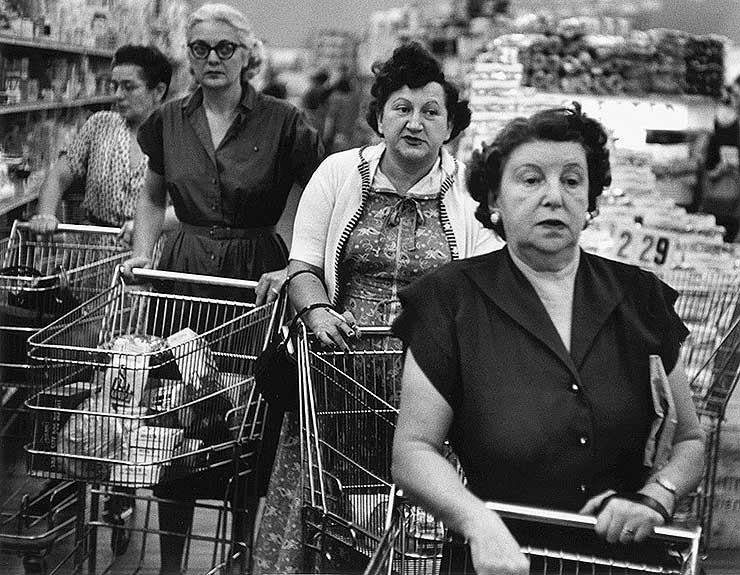 William Klein. 4 women, supermarket, 1955